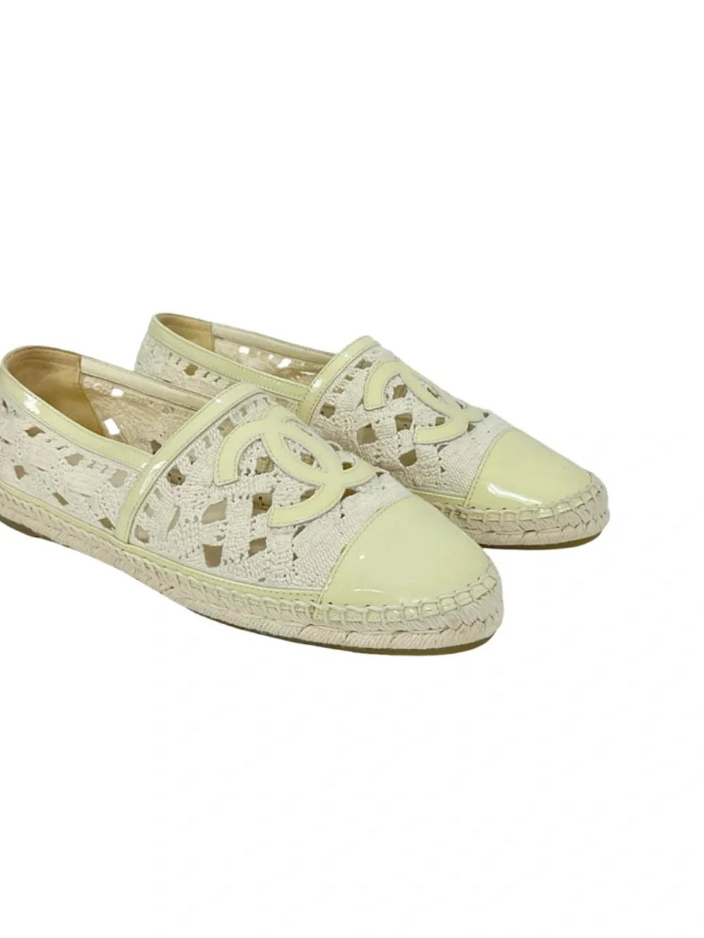 CHANEL Cream Crochet Espadrilles with Pale Yellow Patent Trim Size 40 - Picture 7 of 13